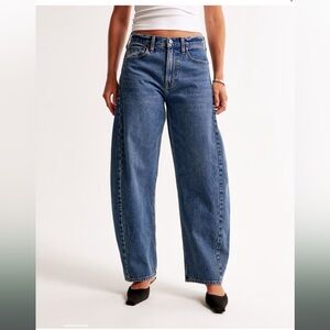 Abercrombie & Fitch | Barrel Jeans